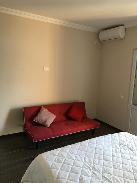 Guest House Kobuleti On Aghmashenebeli Bagian luar foto