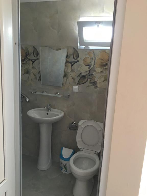Guest House Kobuleti On Aghmashenebeli Bagian luar foto