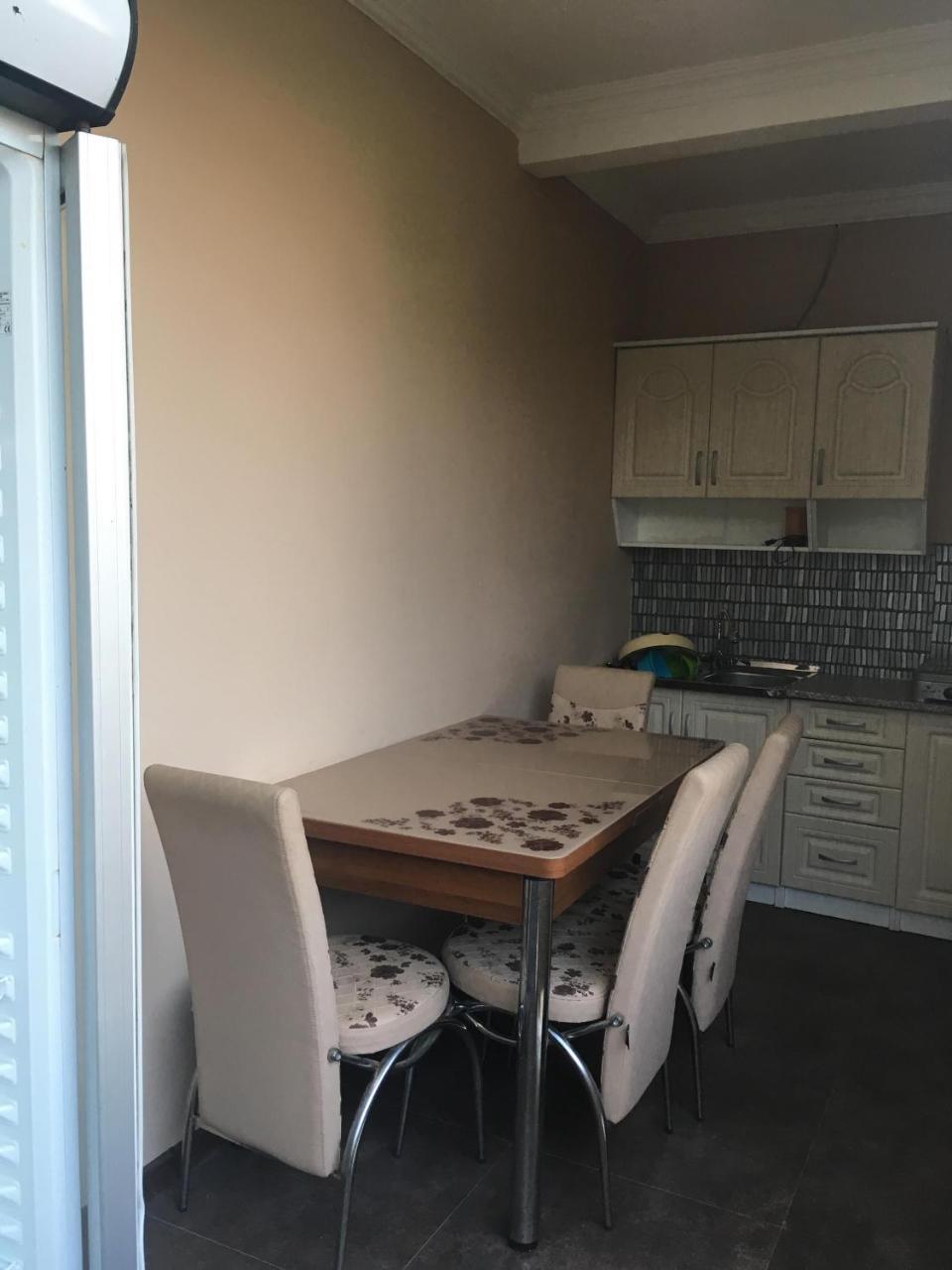 Guest House Kobuleti On Aghmashenebeli Bagian luar foto
