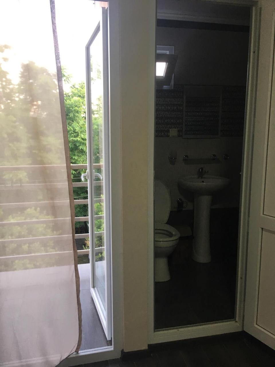 Guest House Kobuleti On Aghmashenebeli Bagian luar foto